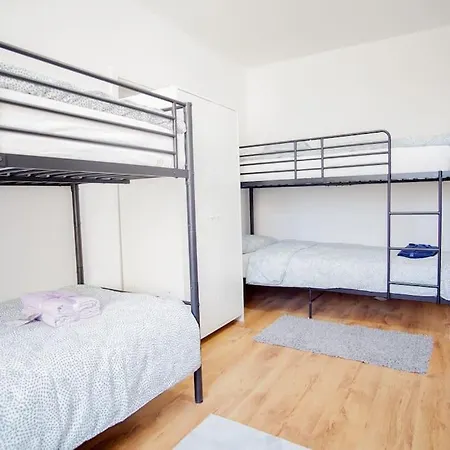 Apartment Center *